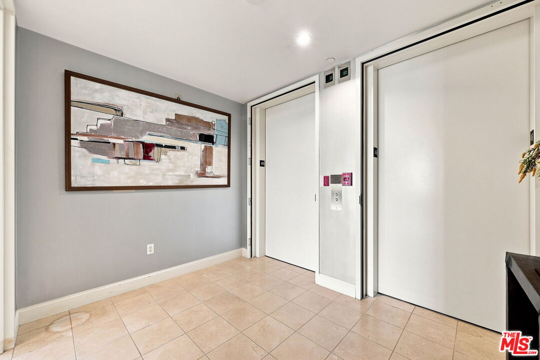 10800 Wilshire Blvd Unit: 403