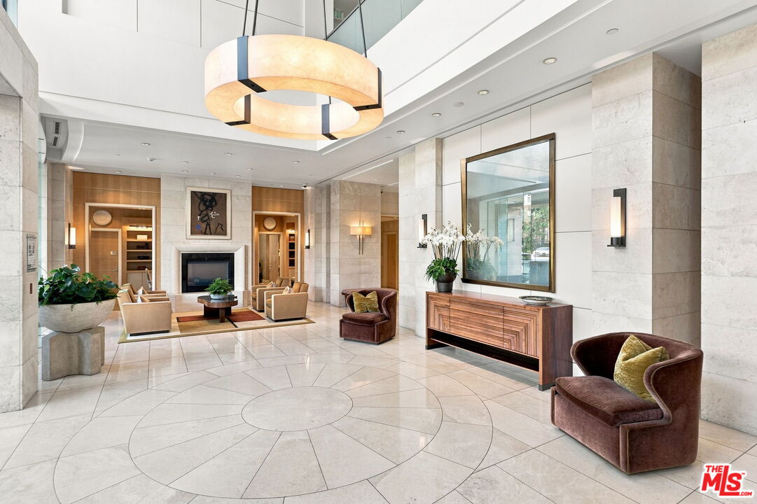 10800 Wilshire Blvd Unit: 403