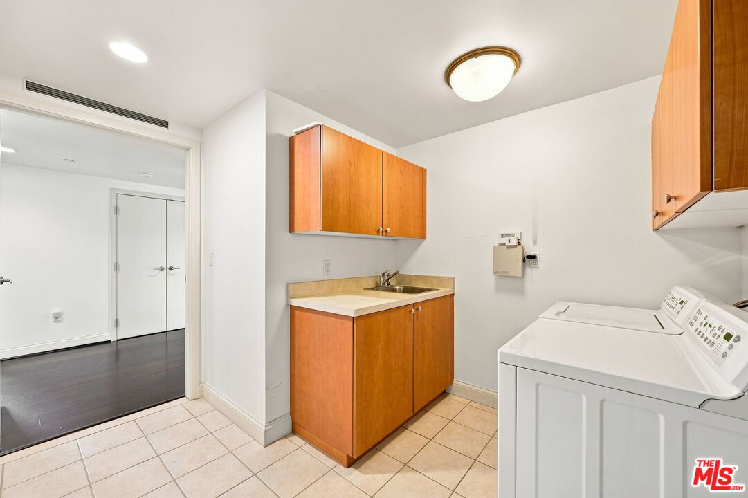 10800 Wilshire Blvd Unit: 403