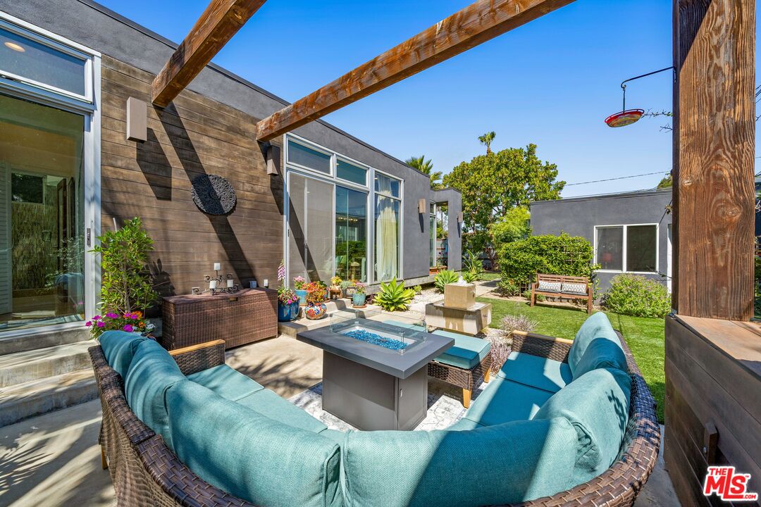 2817 Virginia Ave