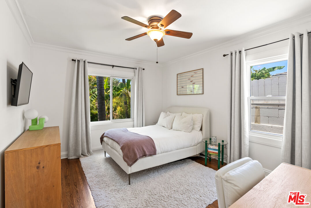 3792 Colonial Ave