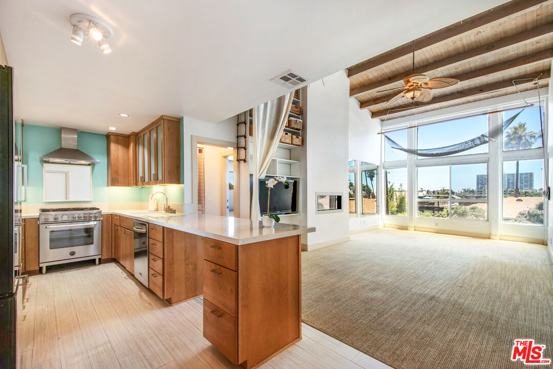 2221 Ocean Ave Unit: 308