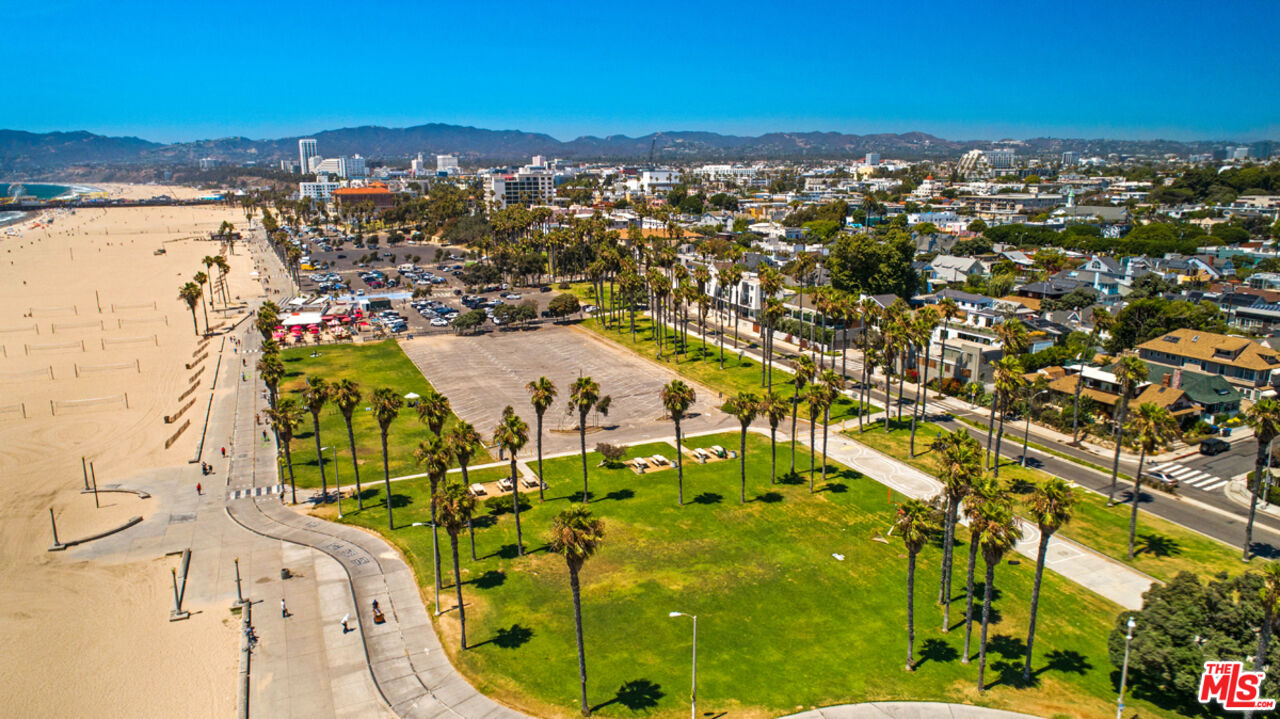 2221 Ocean Ave Unit: 308