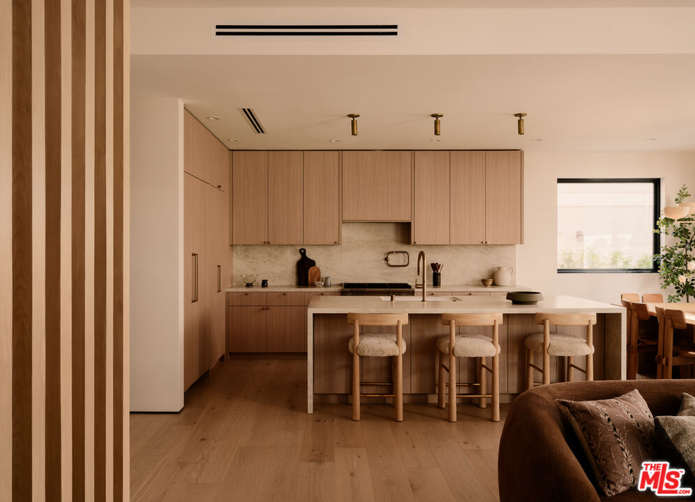 2121 Curtis Ave Unit: A