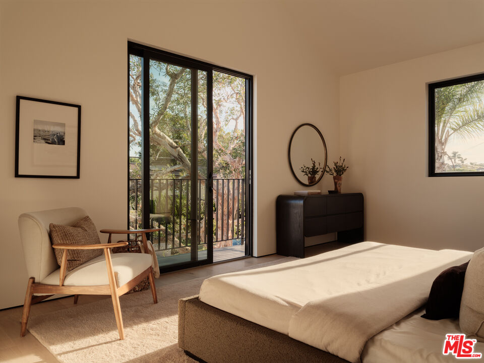 2121 Curtis Ave Unit: A