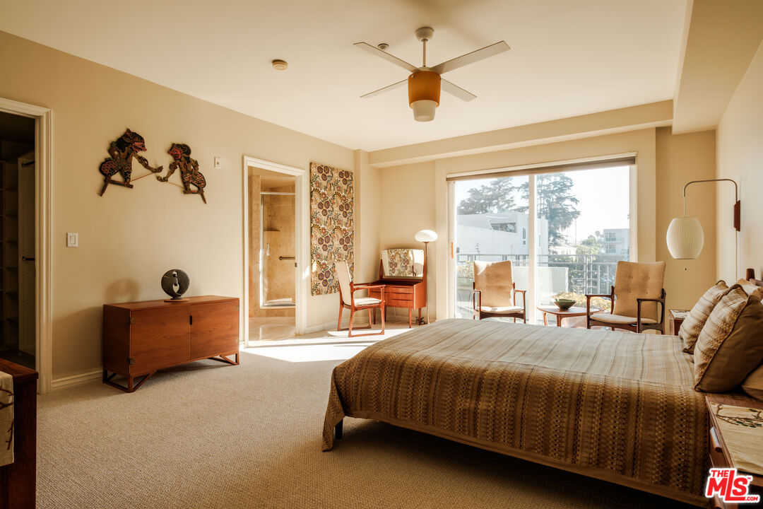 1176 Wellesley Ave Unit: 2