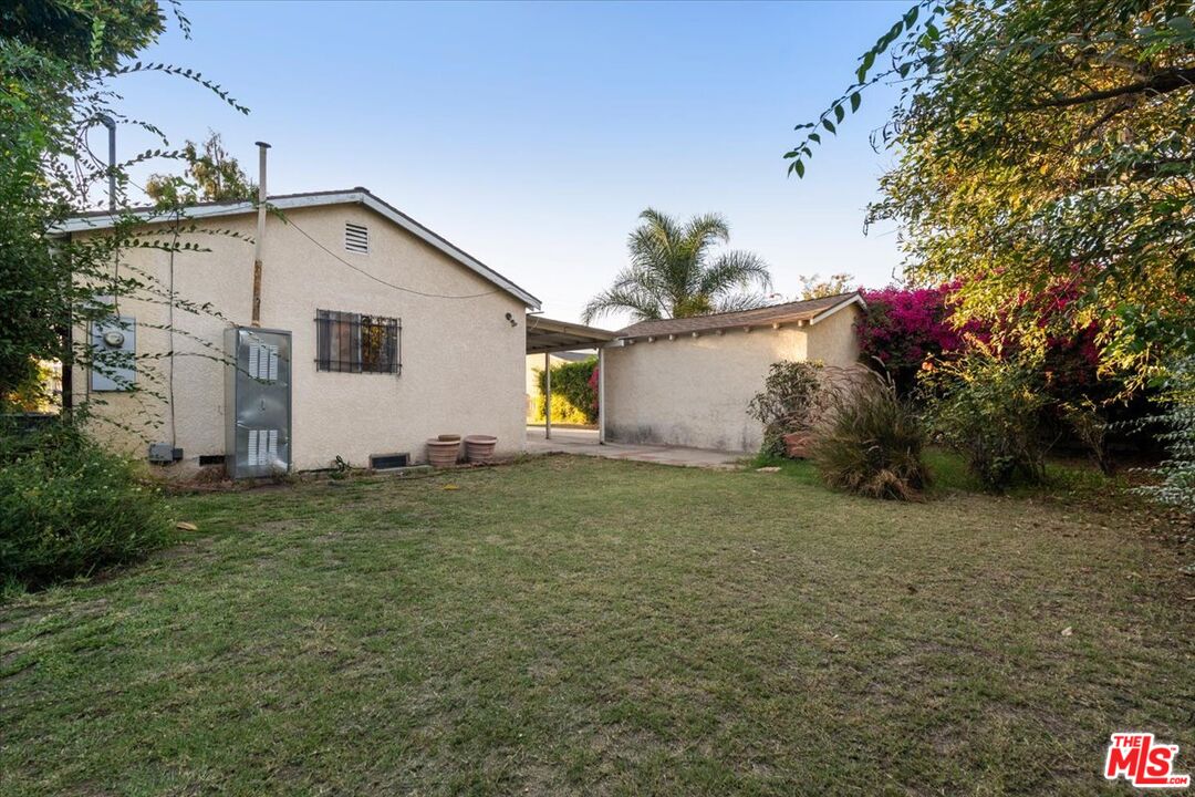 2548 Casitas Ave