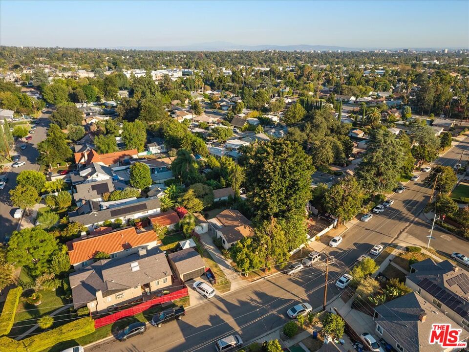 2548 Casitas Ave