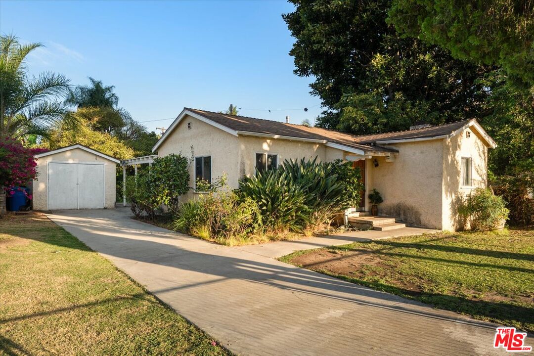 2548 Casitas Ave