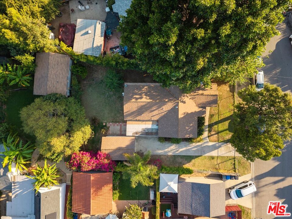 2548 Casitas Ave