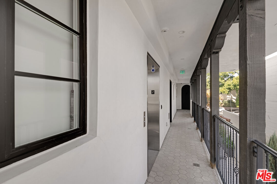 7914 NORTON AVE Unit: 202