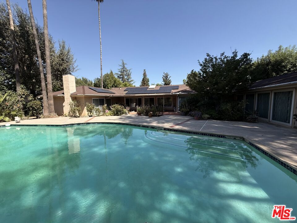 5429 Corbin Ave