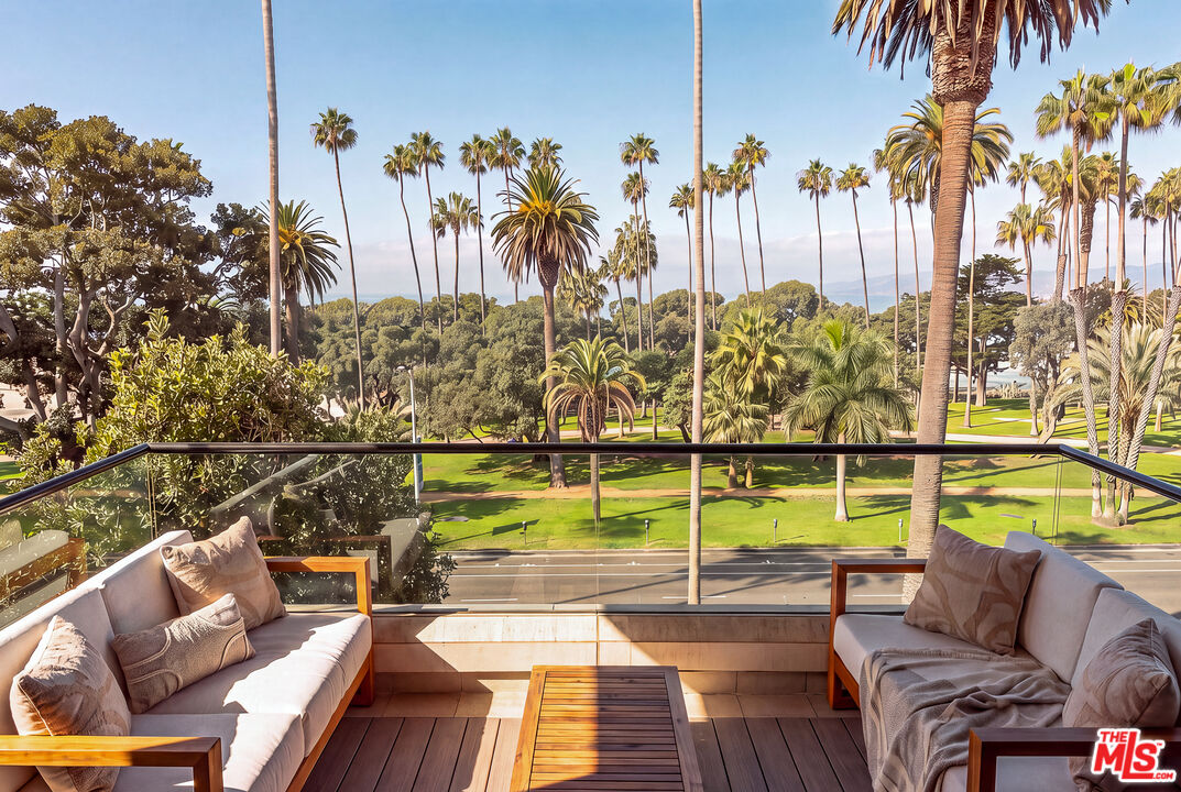 701 Ocean Ave Unit: 301