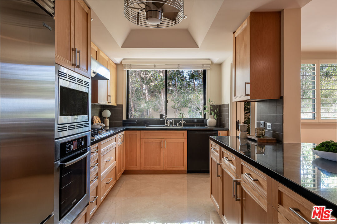 701 Ocean Ave Unit: 301