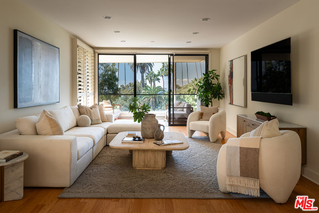 701 Ocean Ave Unit: 301