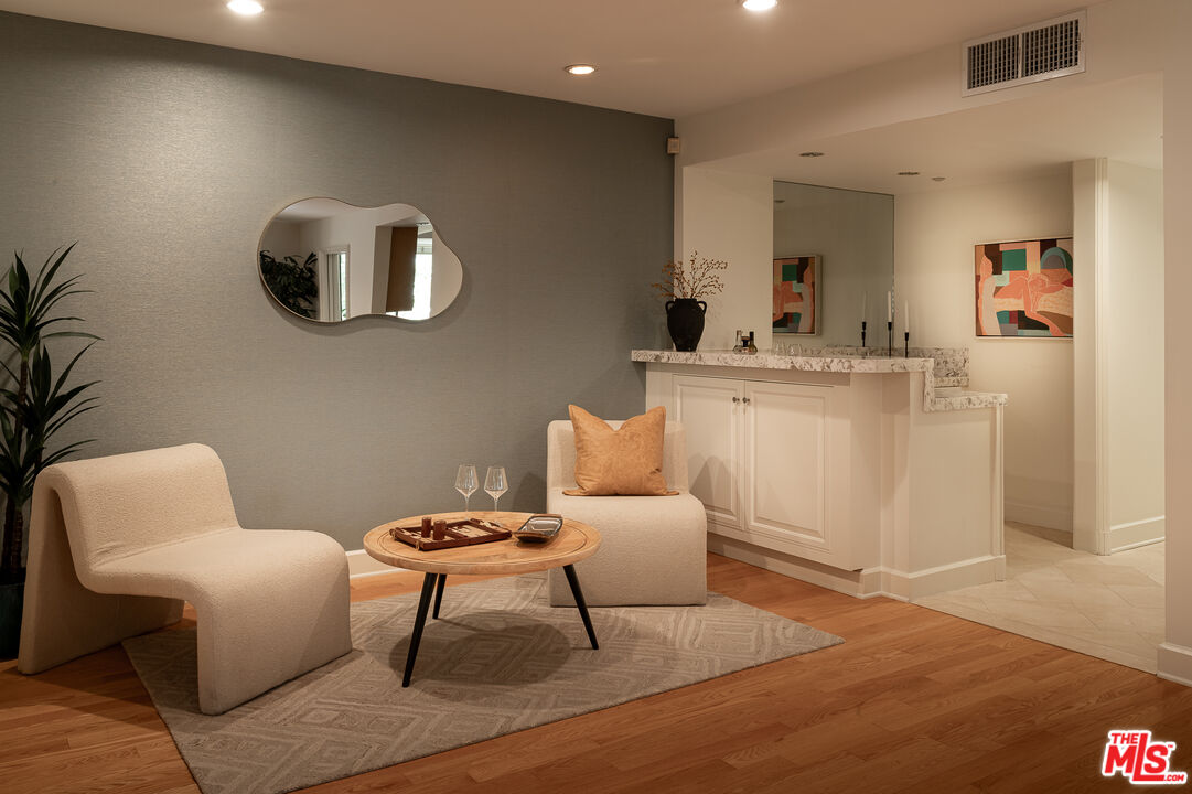 701 Ocean Ave Unit: 301