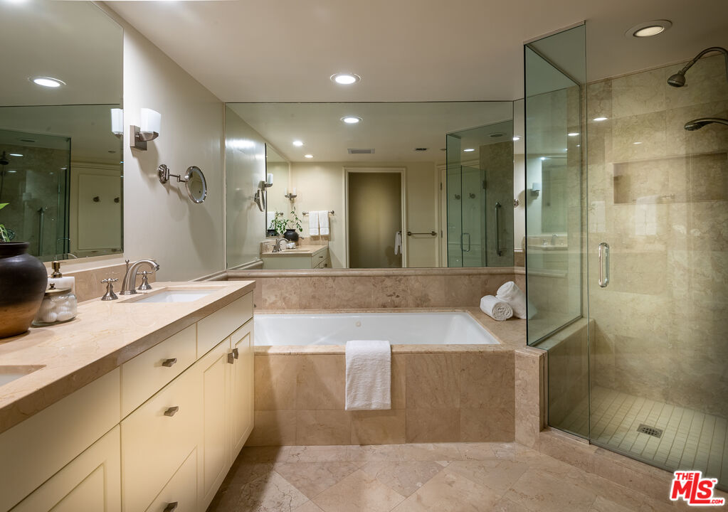 701 Ocean Ave Unit: 301