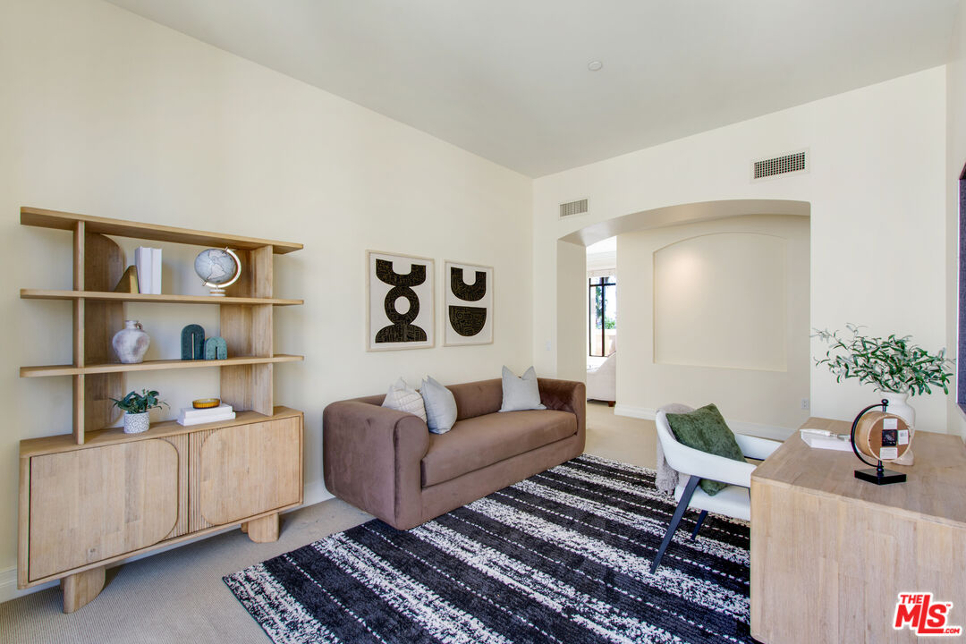 11847 Gorham Ave Unit: 403