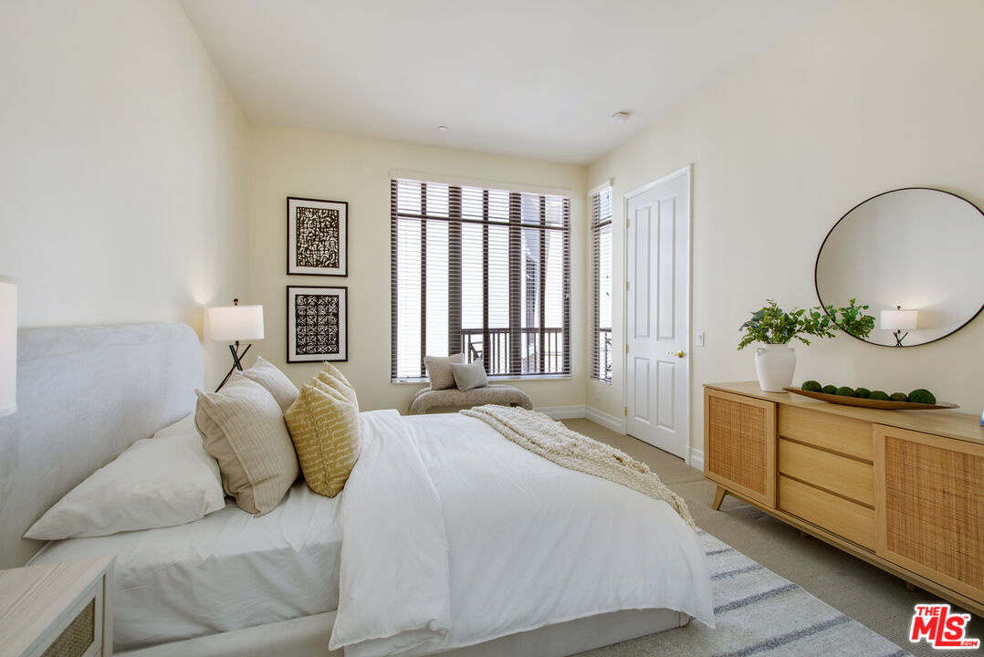 11847 Gorham Ave Unit: 403