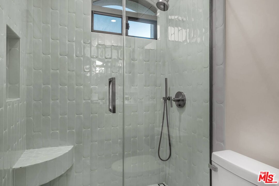 2122 Century Park Ln Unit: 402
