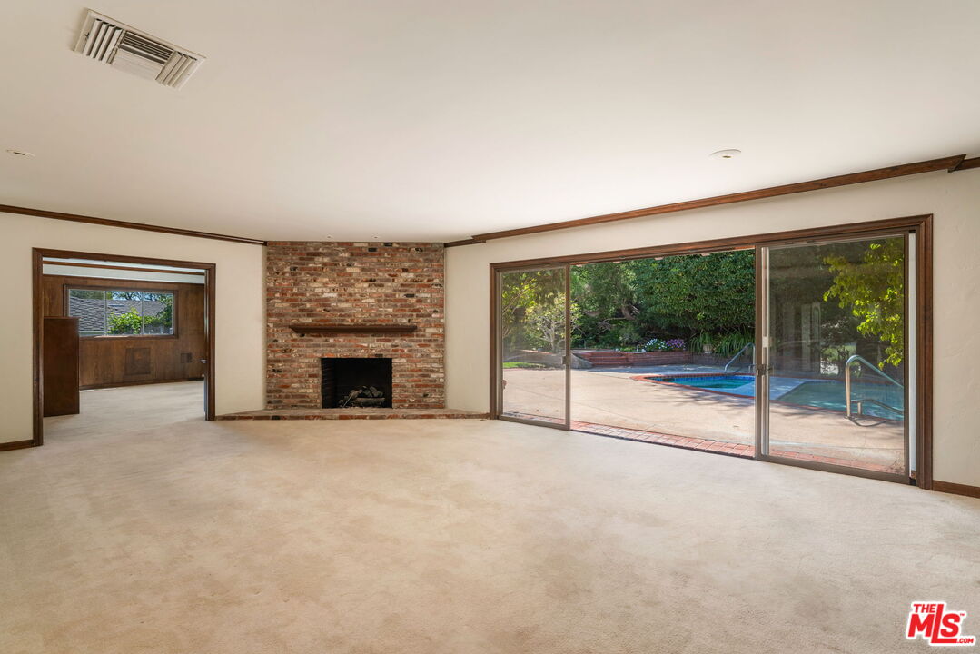 676 Elkins Rd