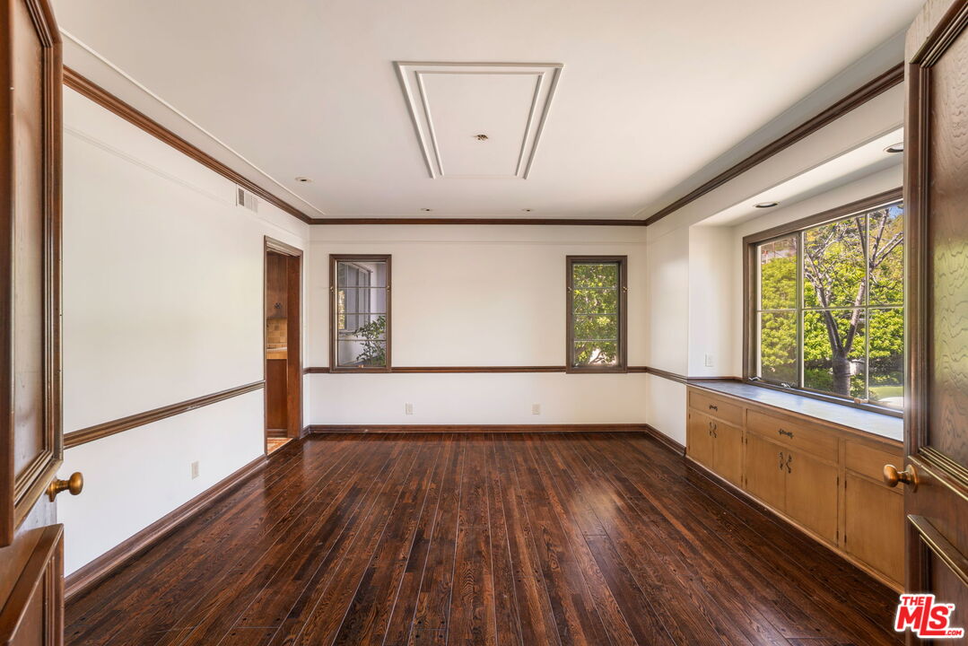 676 Elkins Rd