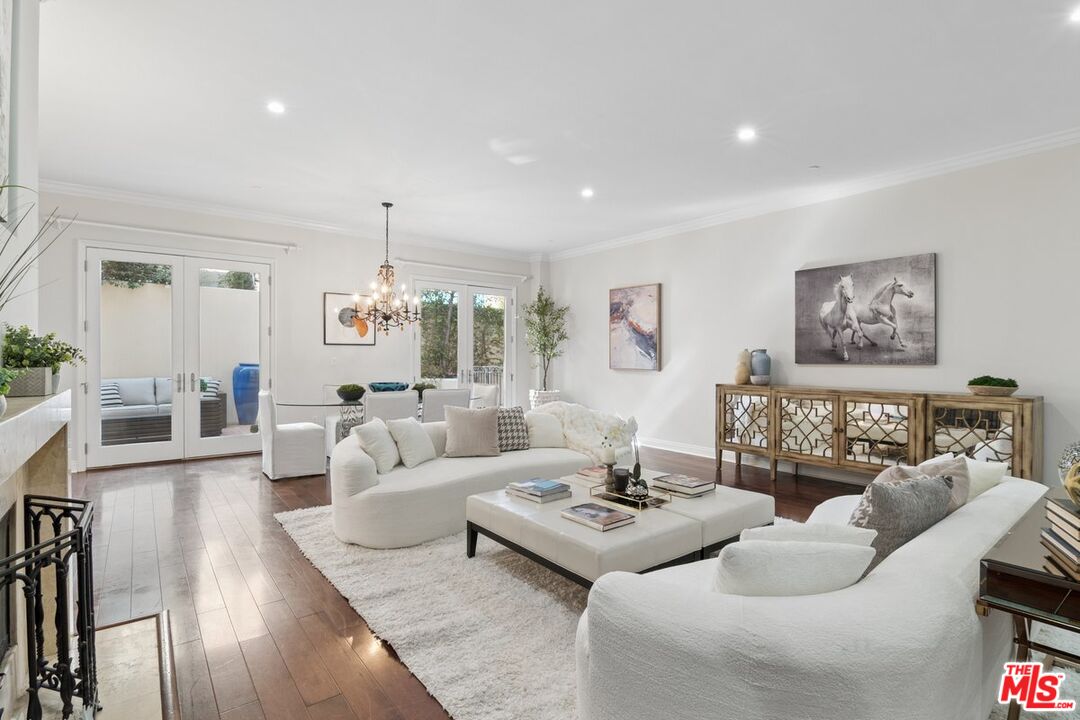 143 N Arnaz Dr Unit: 102