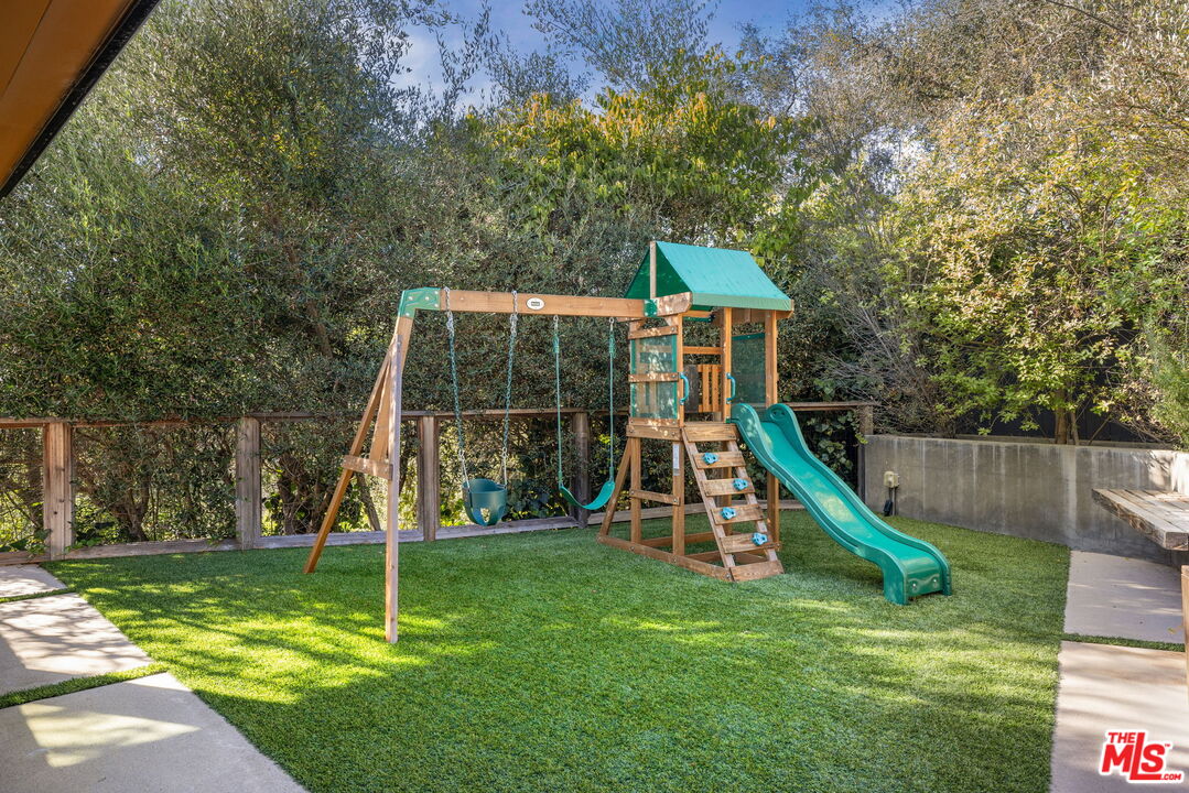 2450 Nalin Dr