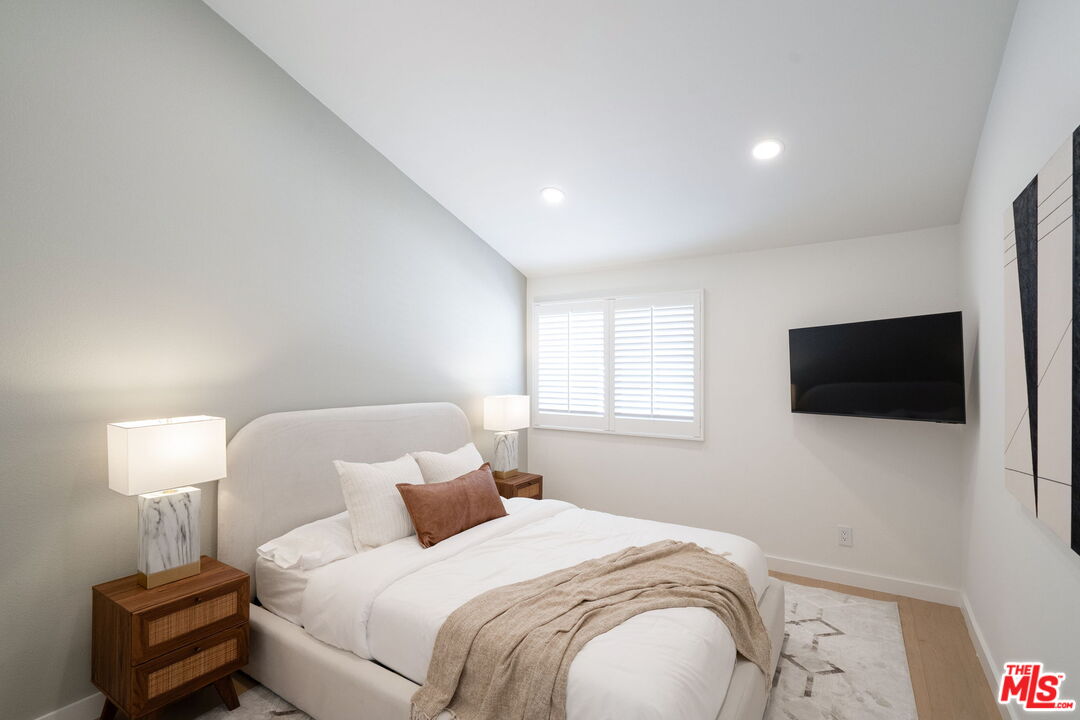 1535 Michael Ln