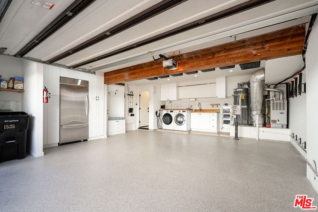 1535 Michael Ln