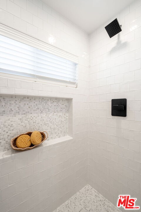 1535 Michael Ln