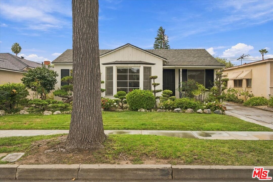 2723 Coolidge Ave