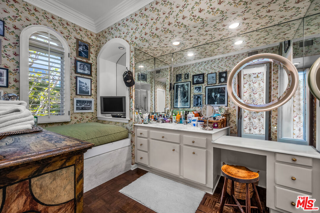 10128 Empyrean Way Unit: 203