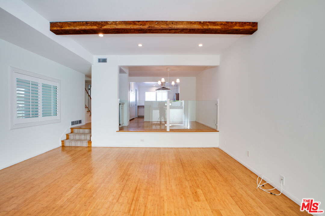 1730 Palisades Dr