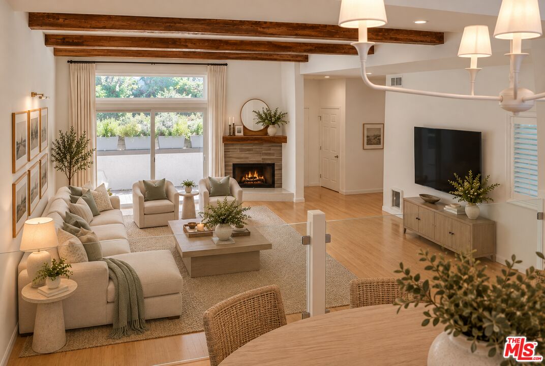 1730 Palisades Dr