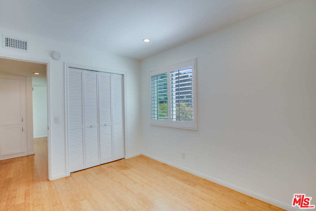 1730 Palisades Dr