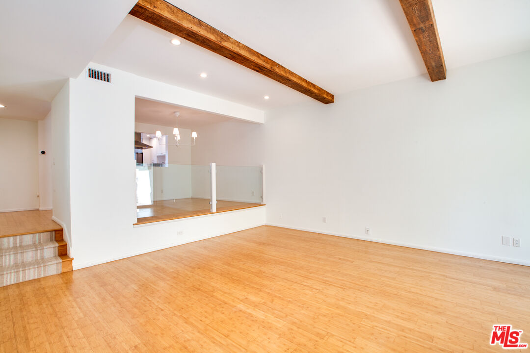 1730 Palisades Dr