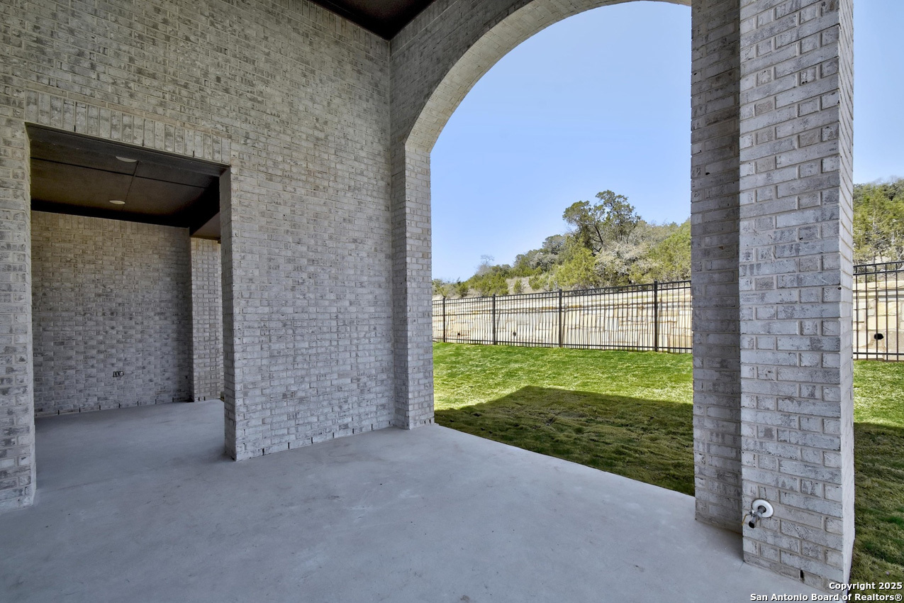 228 Dulce Vista