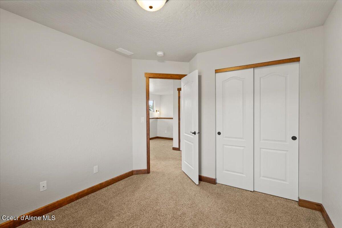 6661 N GAVIN LOOP