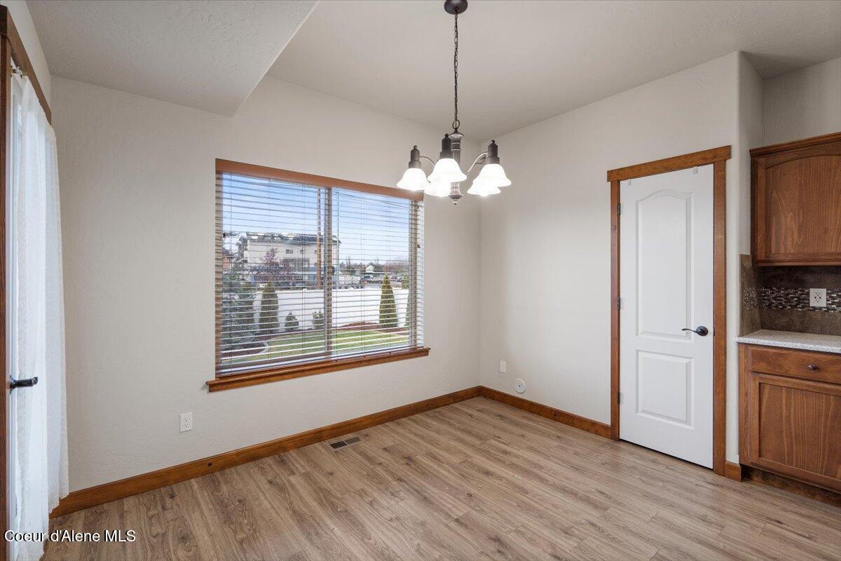 6661 N GAVIN LOOP