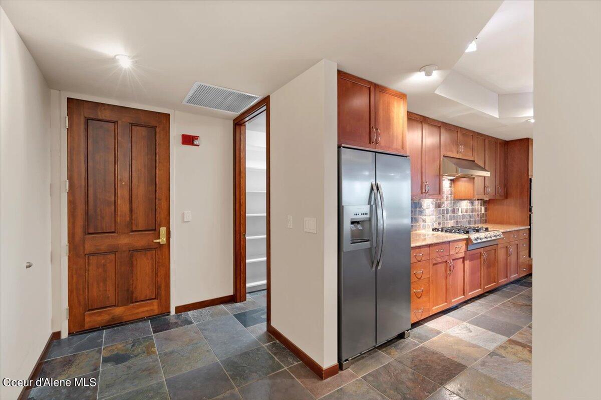 601 E FRONT AVE #1504