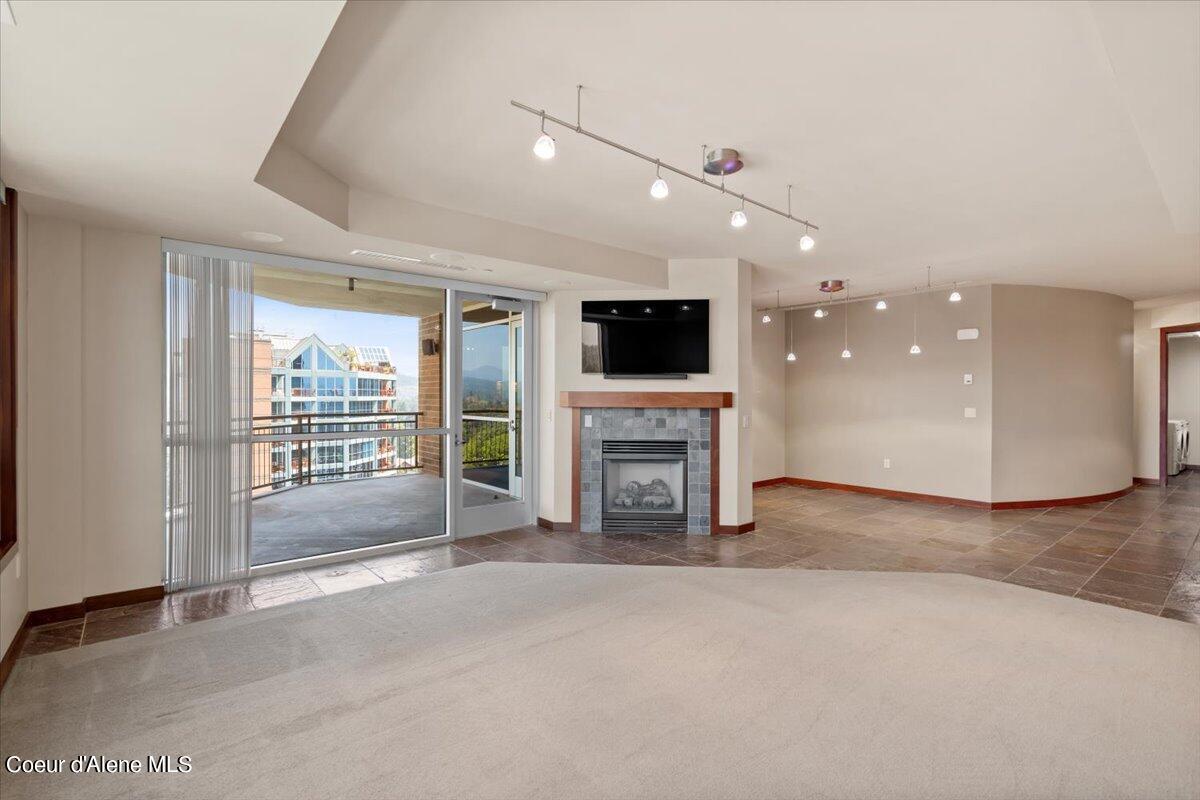 601 E FRONT AVE #1504