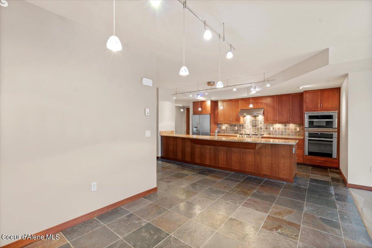 601 E FRONT AVE #1504