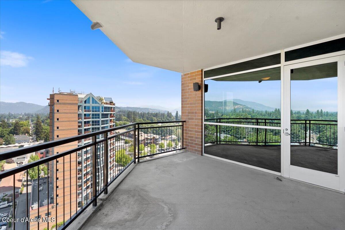 601 E FRONT AVE #1504