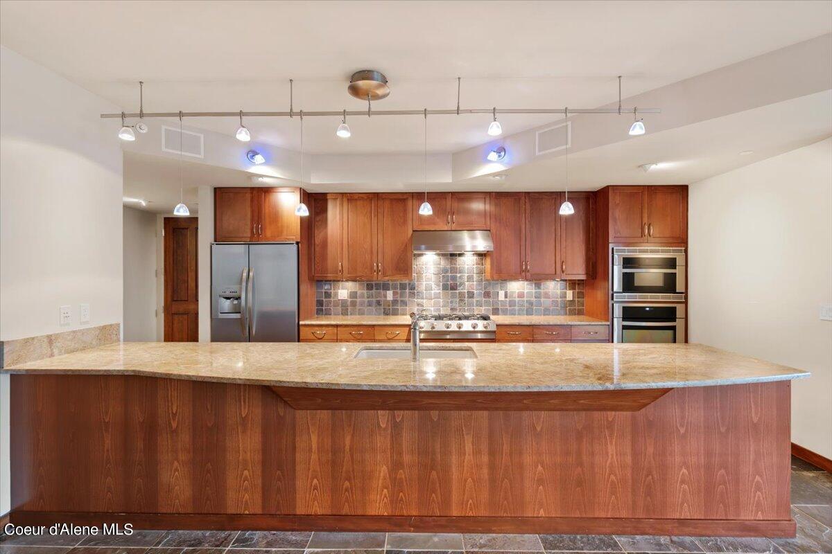 601 E FRONT AVE #1504