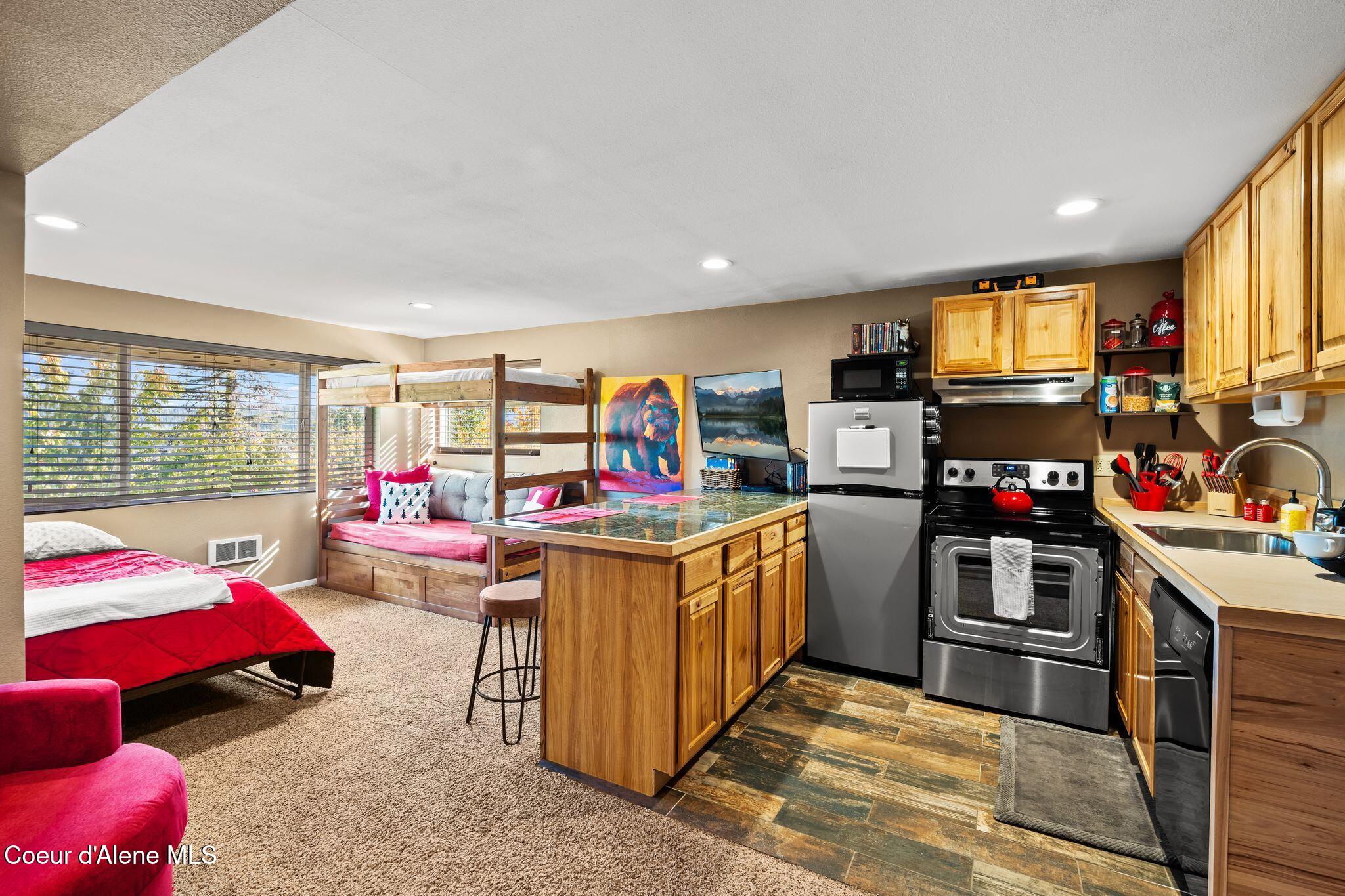 216 Mogul Hill Rd, #8 #8