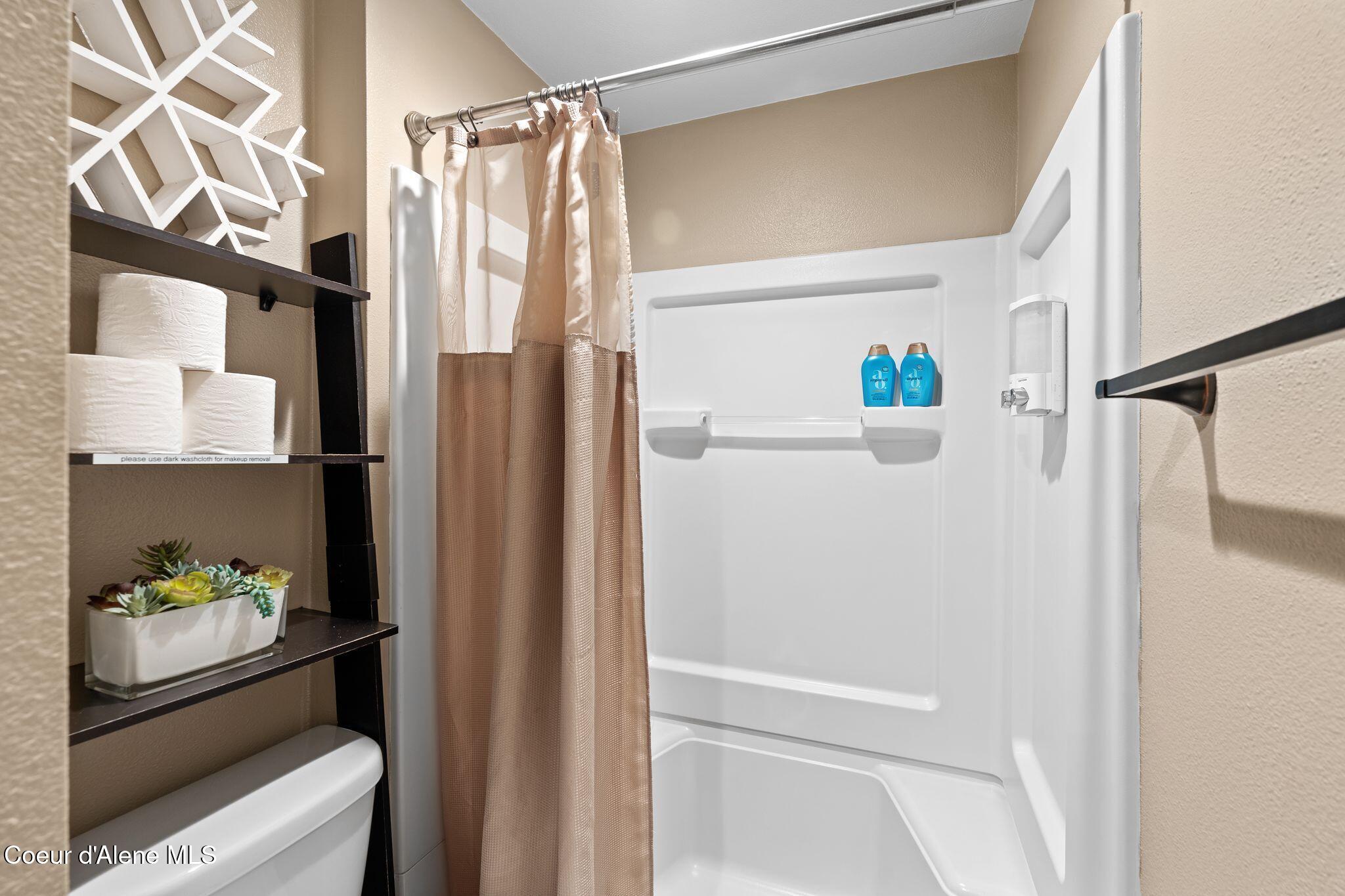 216 Mogul Hill Rd, #8 #8