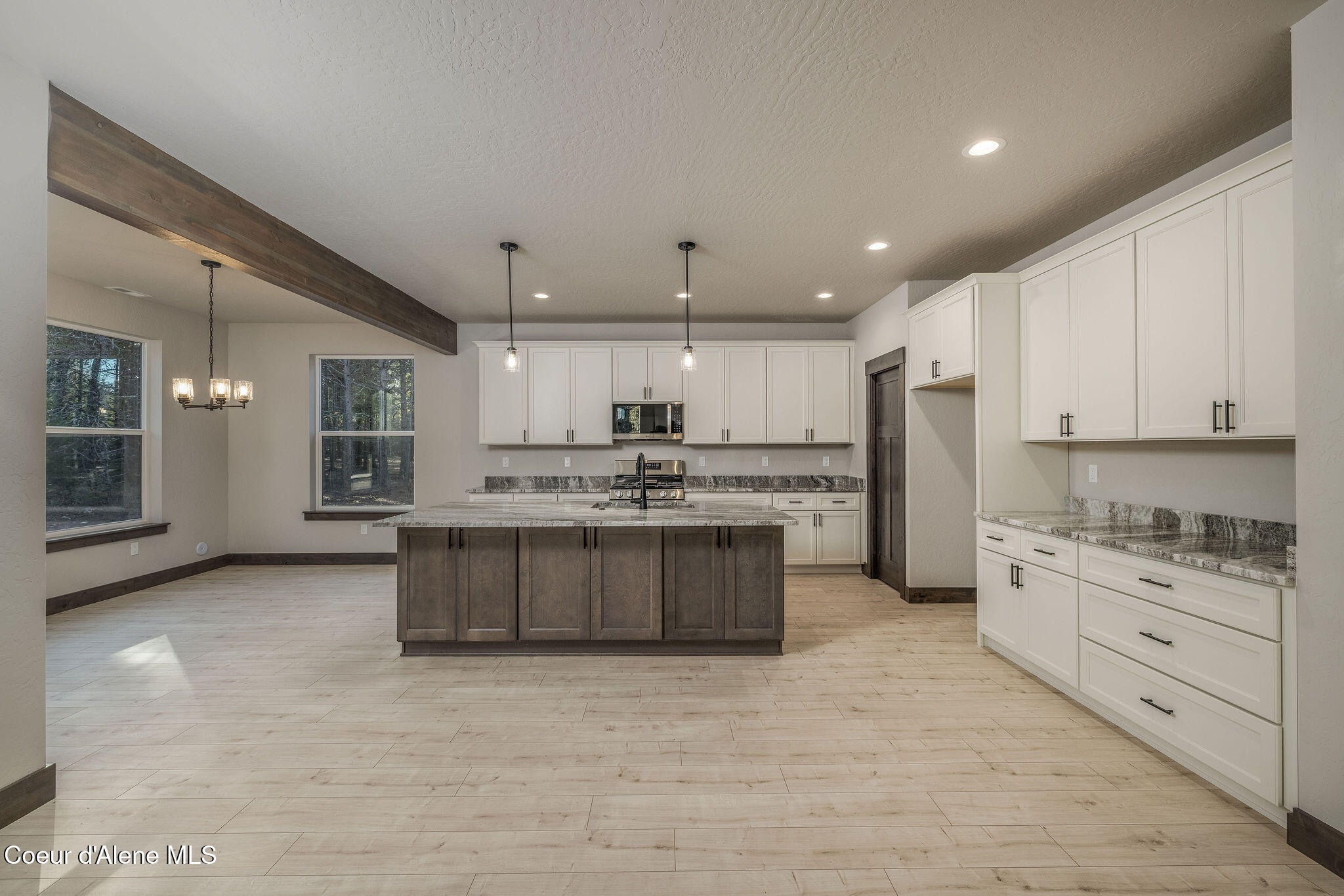 7832 E Autry Ln, Athol