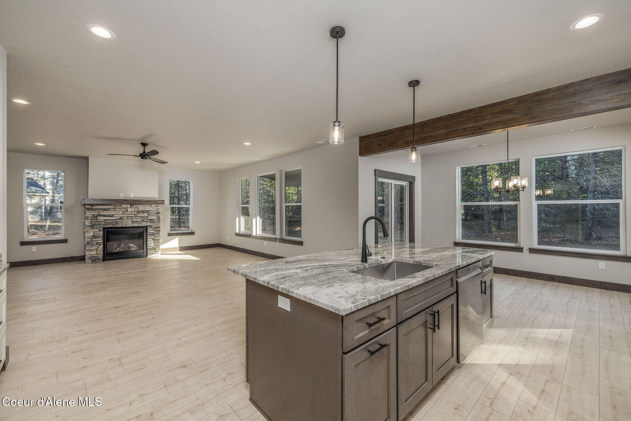 7832 E Autry Ln, Athol