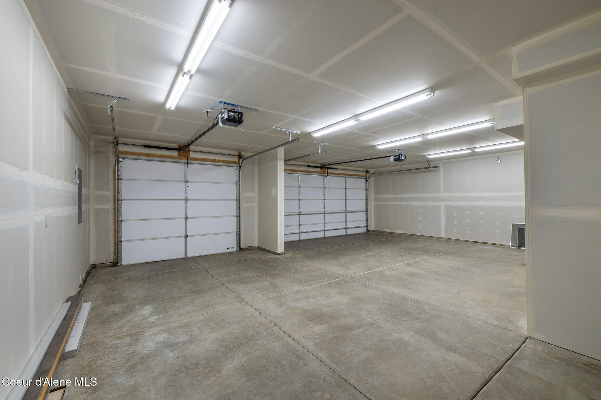 7832 E Autry Ln, Athol